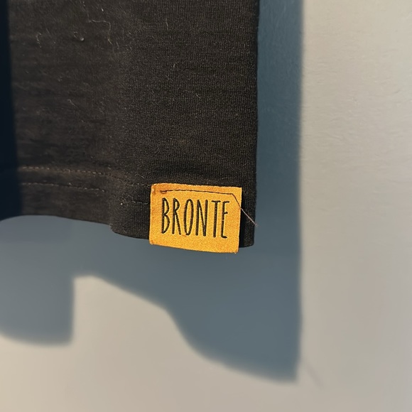 Bronte - Picture 3 of 4